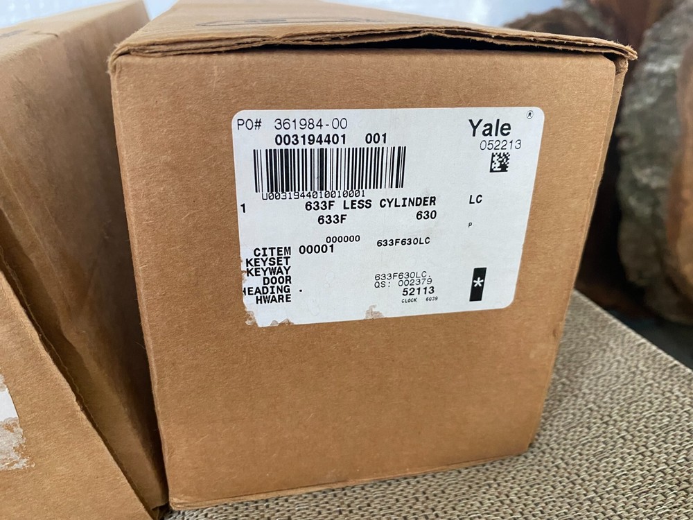 Yale 633F Exit Device Thumbpiece Escutcheon Pull Trim NEW FREE SHIPPING!