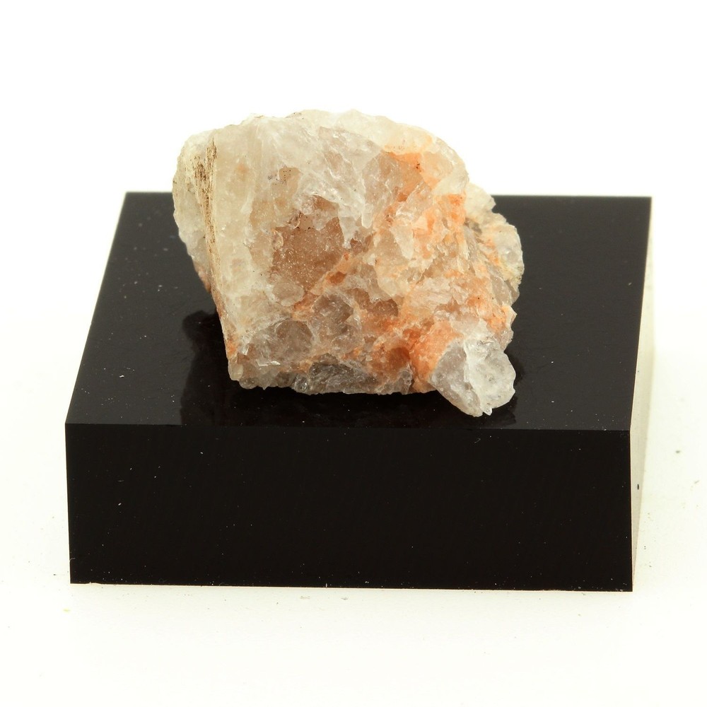 Quartzolite. 25.0 cts. Estrie, Québec, Canada.