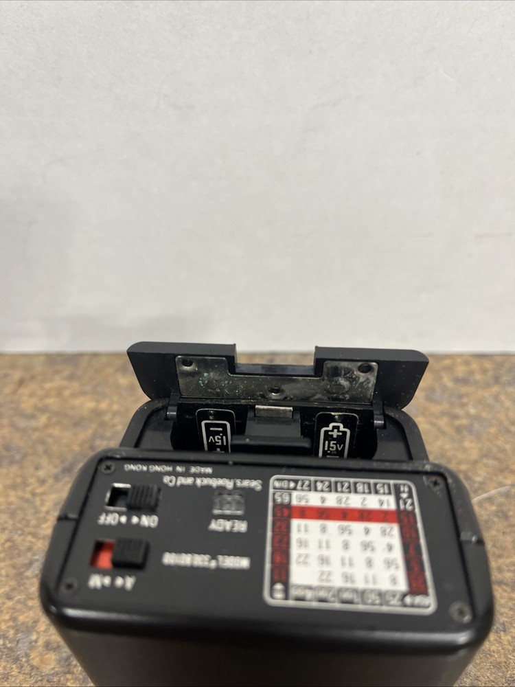Vintage Sears Model 330.80100 Camera Flash Tested