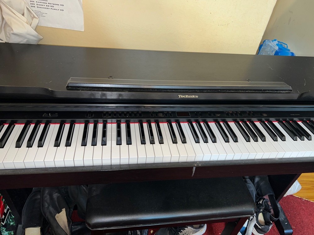 Technics SX-PX552 Digital Piano