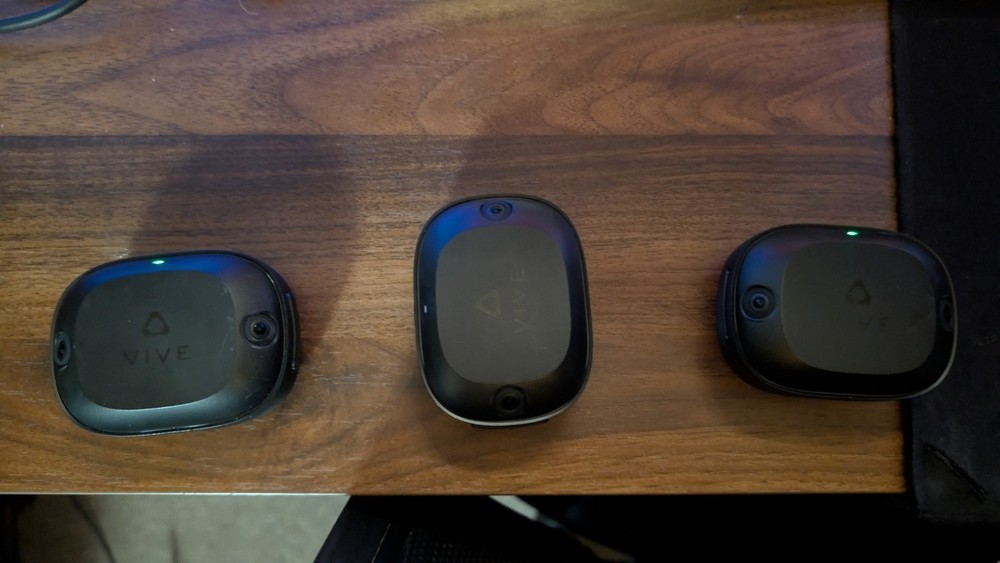 HTC Vive Ultimate Tracker 3+1 Kit