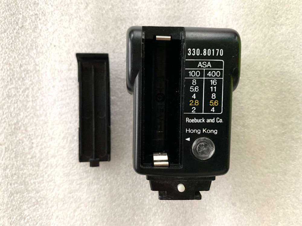 Vintage Sears Auto Flash Model 330.80170 small flash-TESTED