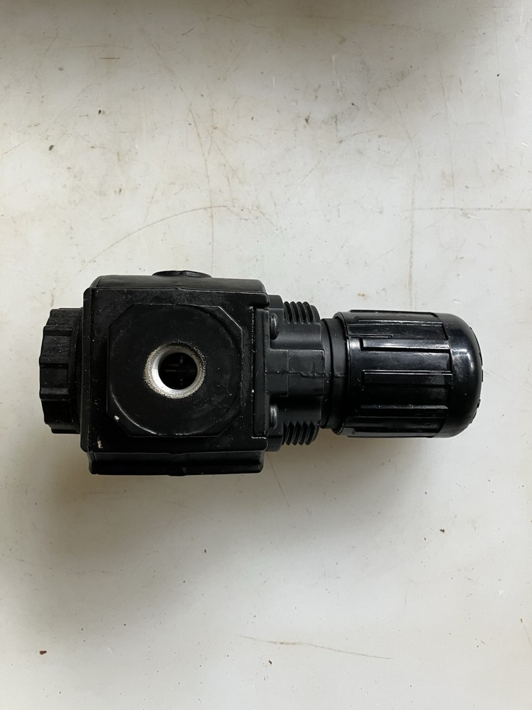Norgren Regulator R73G-2AK-RMG