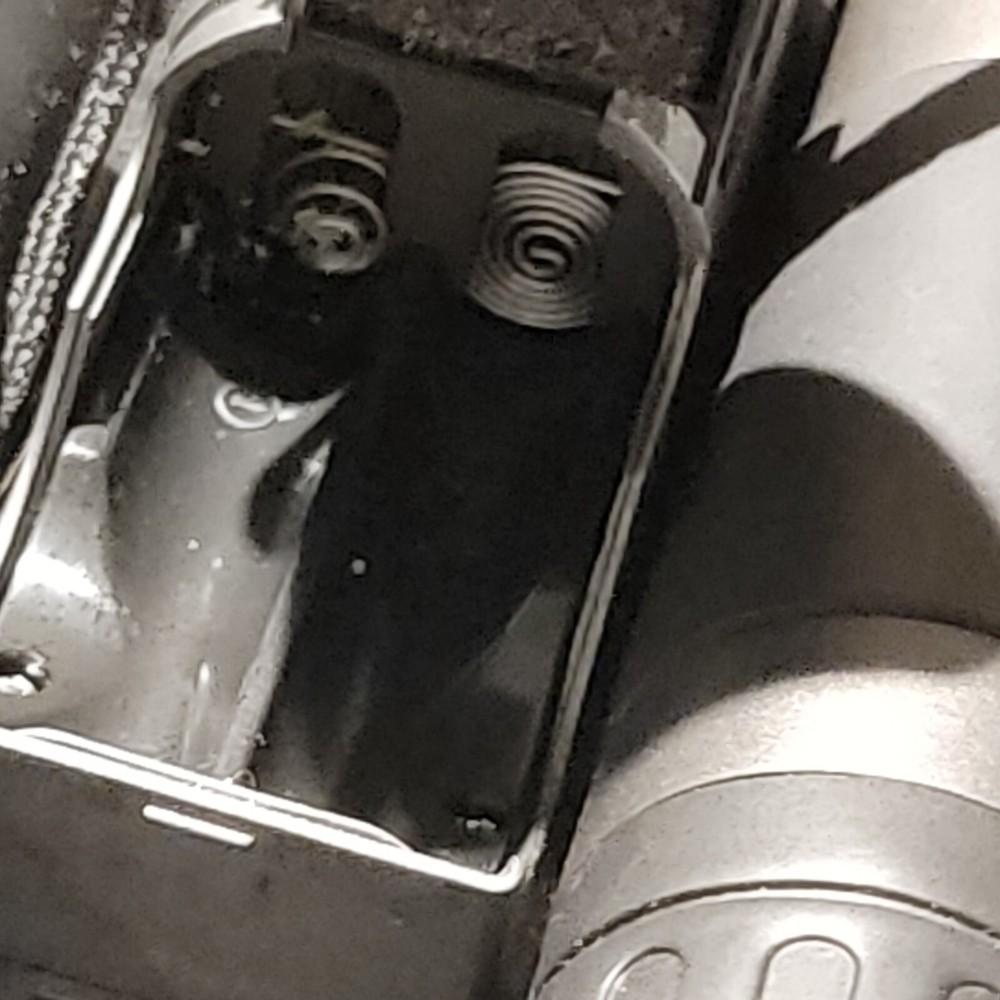 Famous Trails Bino-Camera DCB-822 8x22 Binocular & Digital Camera Untested