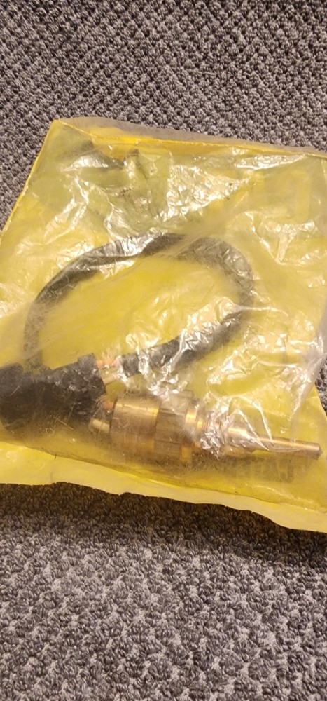 New Caterpillar 102-2240 Temperature Sensor
