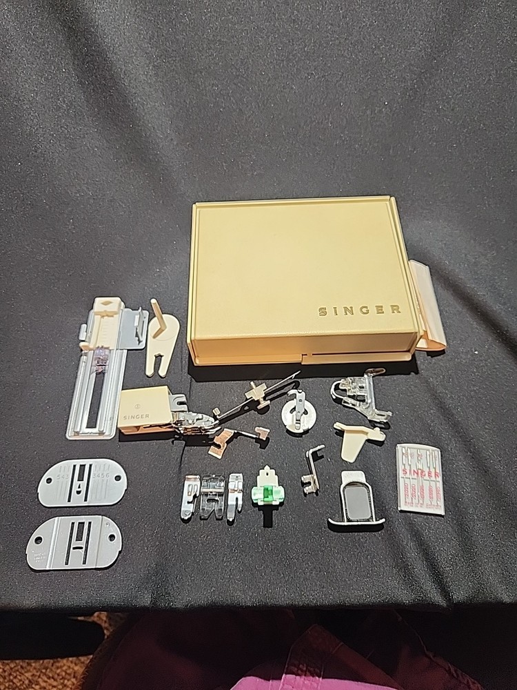 Vtg Singer Sewing Machine Accessories And Plastic Box