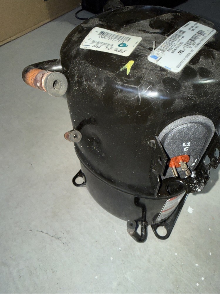 TECUMSEH AW611ET-114-A4 Compressor Untested