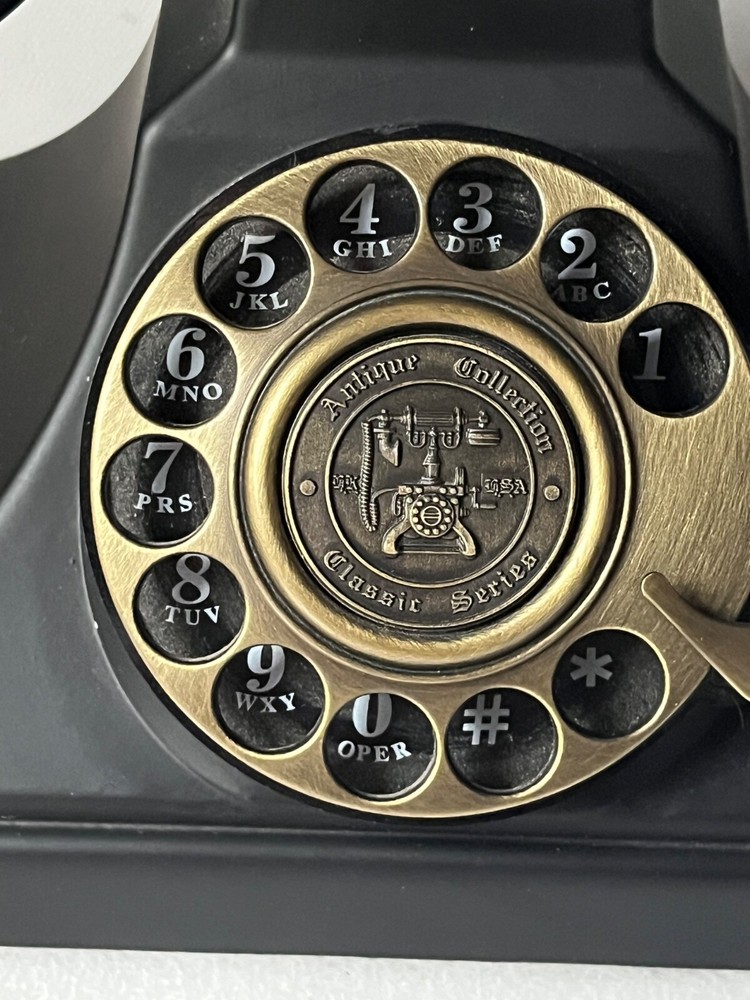 Paramount electronics ltd Retro Vintage Telephone black..