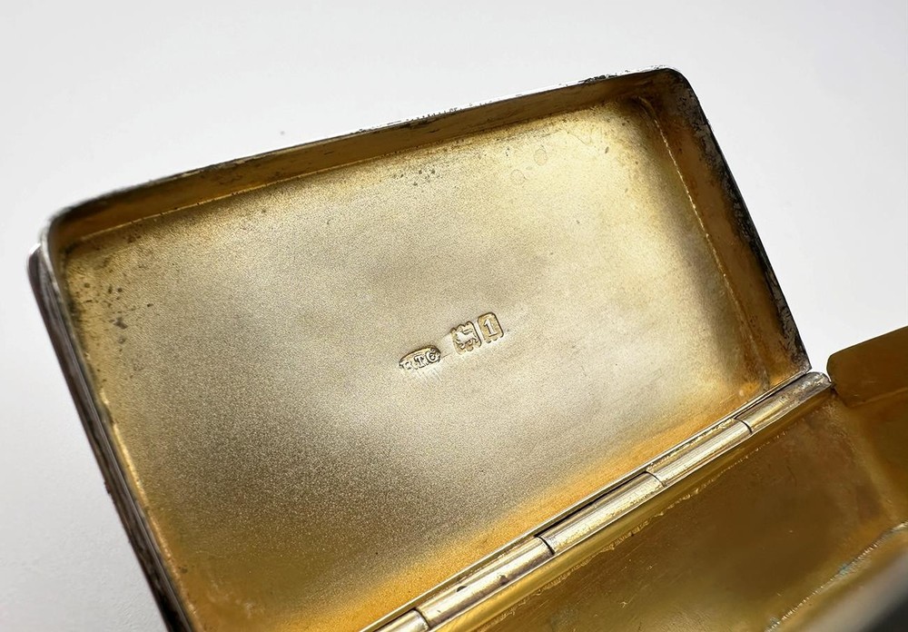EDWARDIAN RECTANGULAR SNUFF BOX STERLING SILVER LONDON 1906 B T GREENING