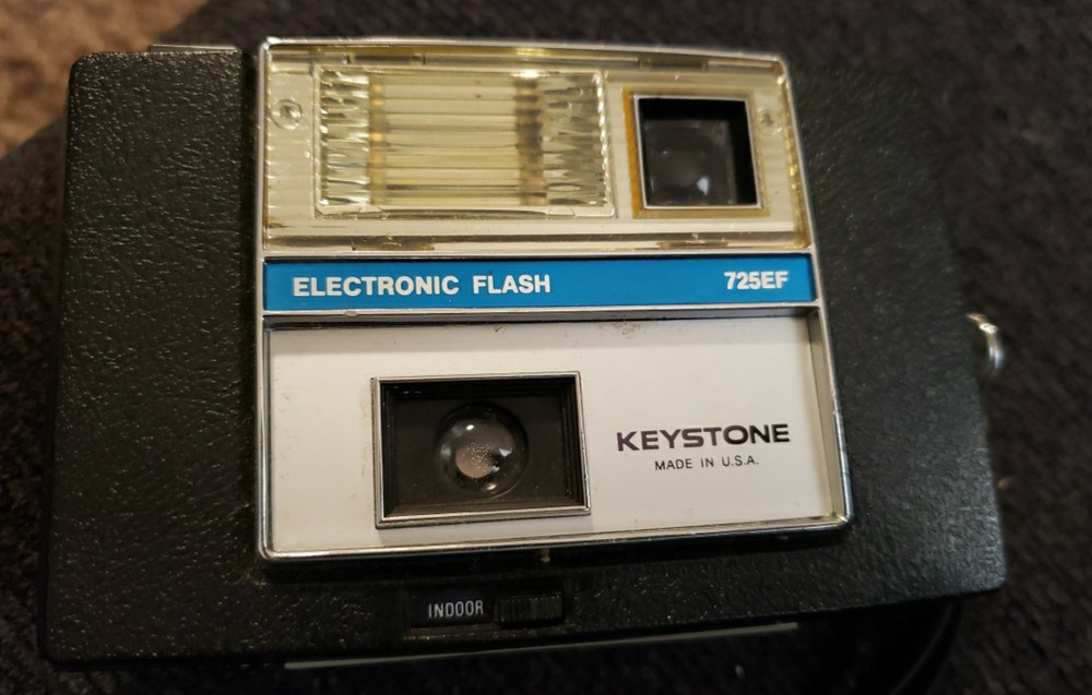 Vintage Keystone Camera 35mm 725EF w/Case-UNTESTED