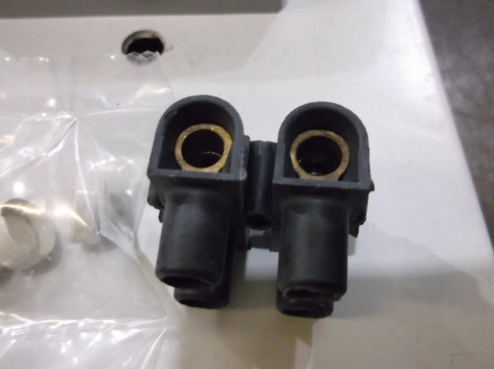 NIB BACO 222128 0174461 DISCONNECT SWITCH (VV1)