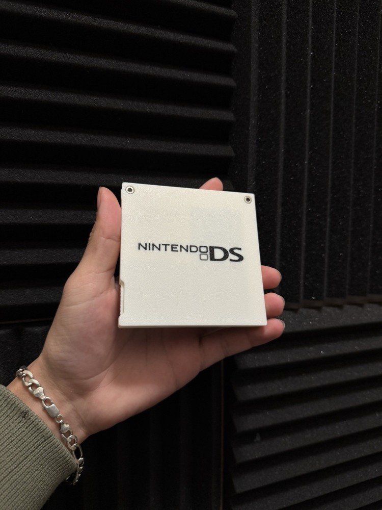 Ds Game Holder ( Set Of 28