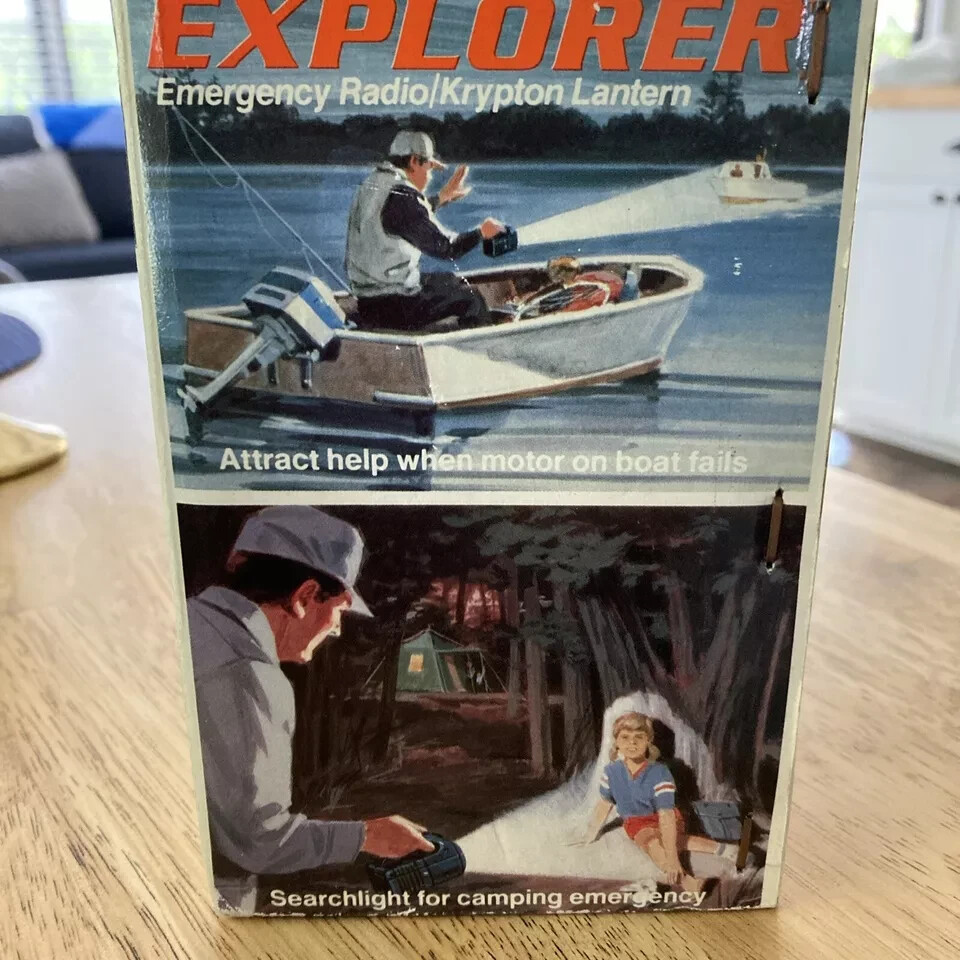 Vintage Pollenex Explorer Radio/Krypton Lantern 1989