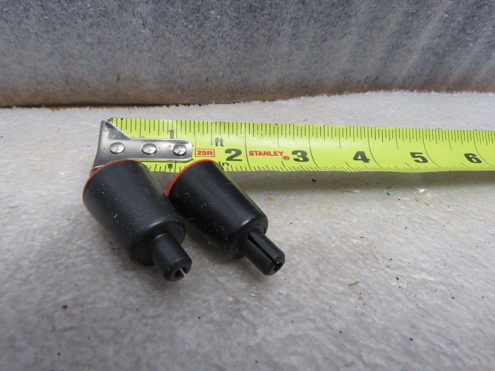 LIONEL POSTWAR REPLACEMENT KW TRANSFORMER A B KNOBS 636033