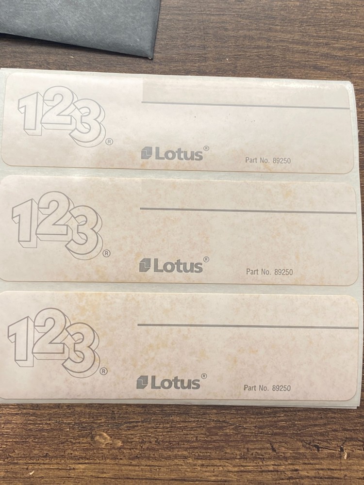 LOTUS 123 1-2-3 Release 2 Reference Manual Quick Guides Disc 1985 -VTG Software