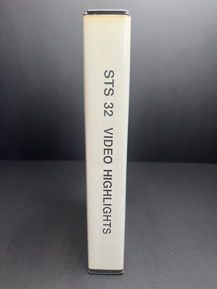 Vintage NASA Space Shuttle Program Video: STS-32 LDEF Satellite