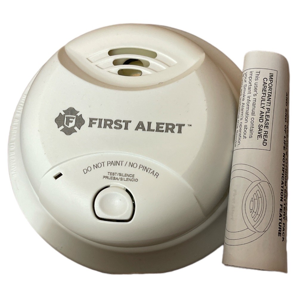 First Alert Battery operated Ionization Sensor Smoke dectector (1 Pack)