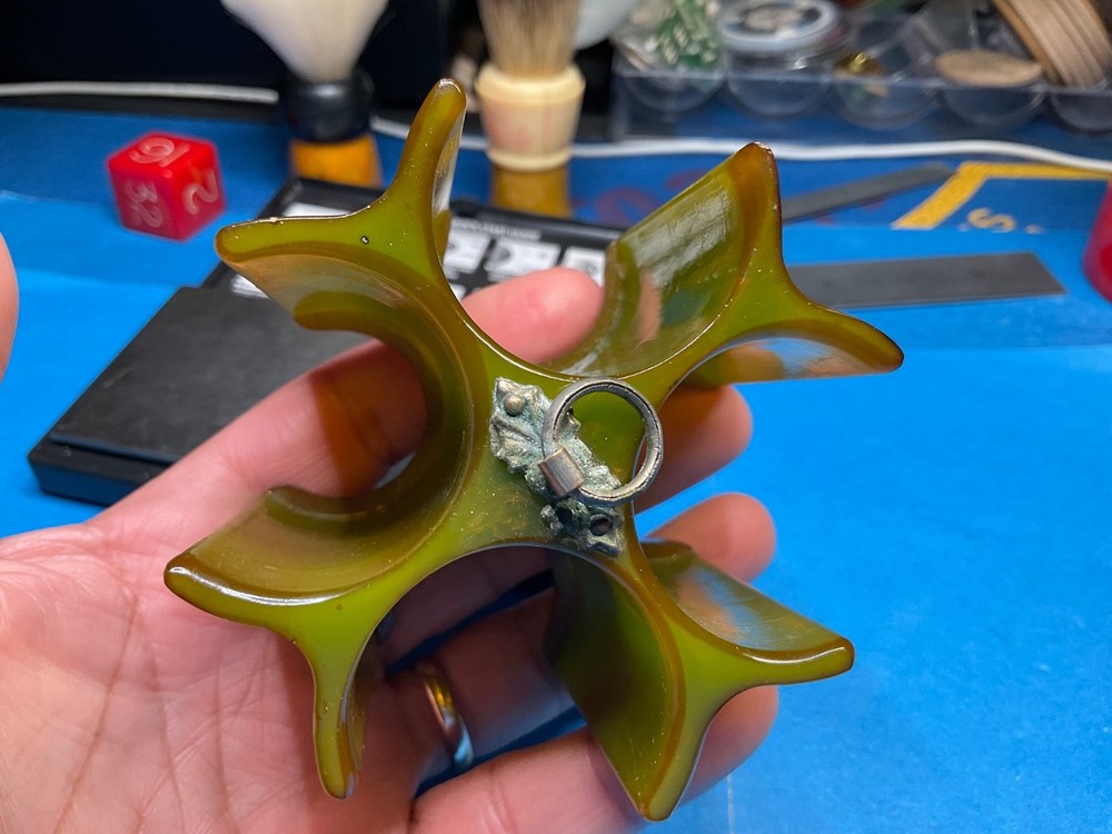 BEAUTIFUL GREEN BAKELITE POKER CHIP CADDY