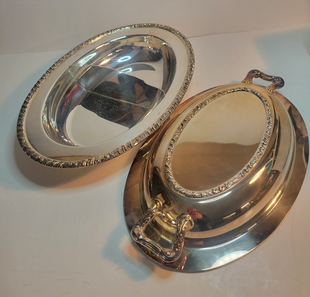 Silver Plate Henley Community Oval Divided Covered Dish