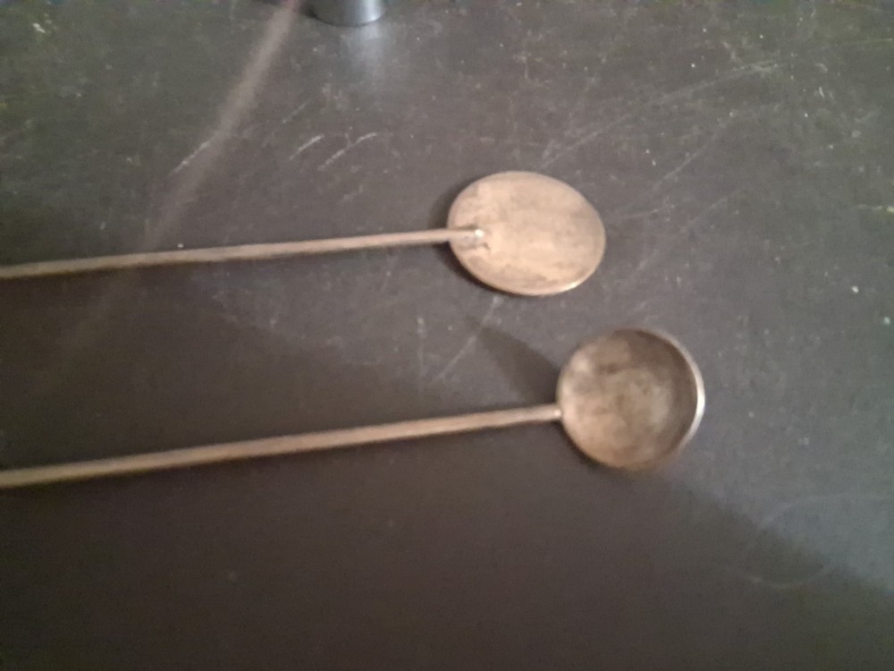 2X Vintage Silverplate Candle Snuffers