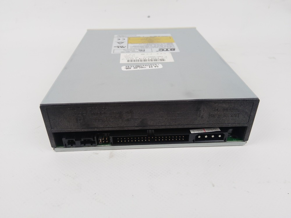 BTC BDV 108A White IDE PATA DVD Drive CD Player