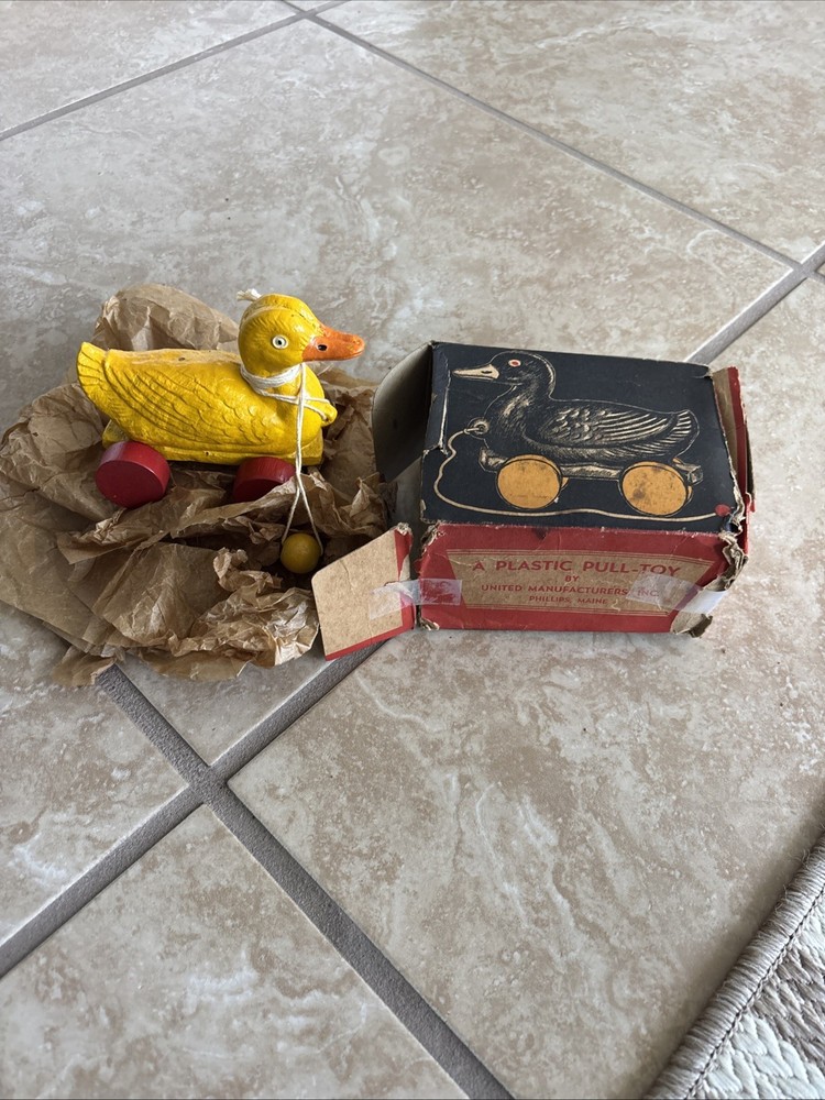 Vintage Pull Toy Duck Original Box