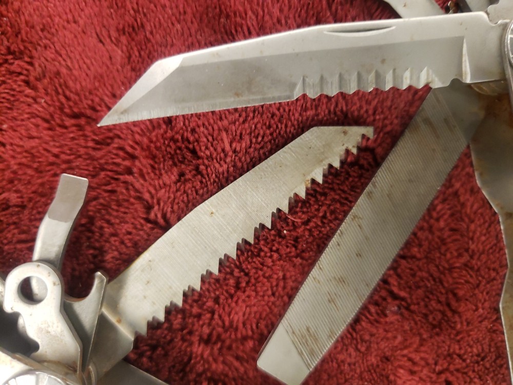 🔪🔪🔪 Gerber Diesel Multi-Tool knife pliers s