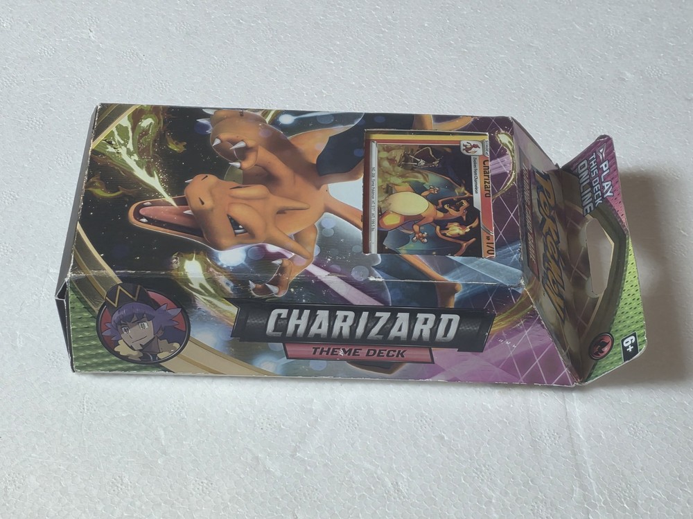 2020 Vivid Voltage Charizard And Drednaw Theme Decks Bundle