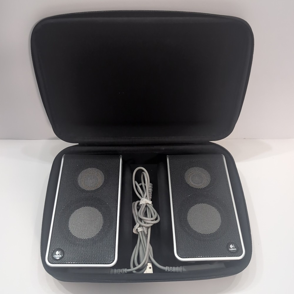 Logitech S-0155A Portable Desktop Speaker System w/ Case V20 USB Tested Loud