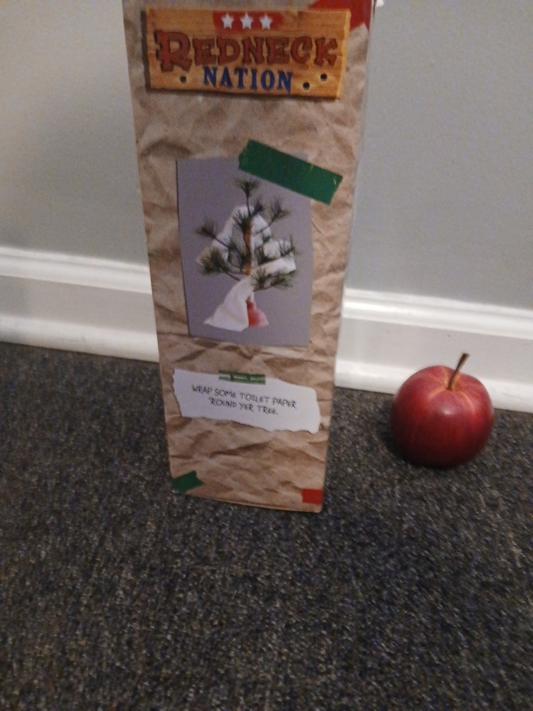 Redneck Nation 13in Plunger Christmas Tree