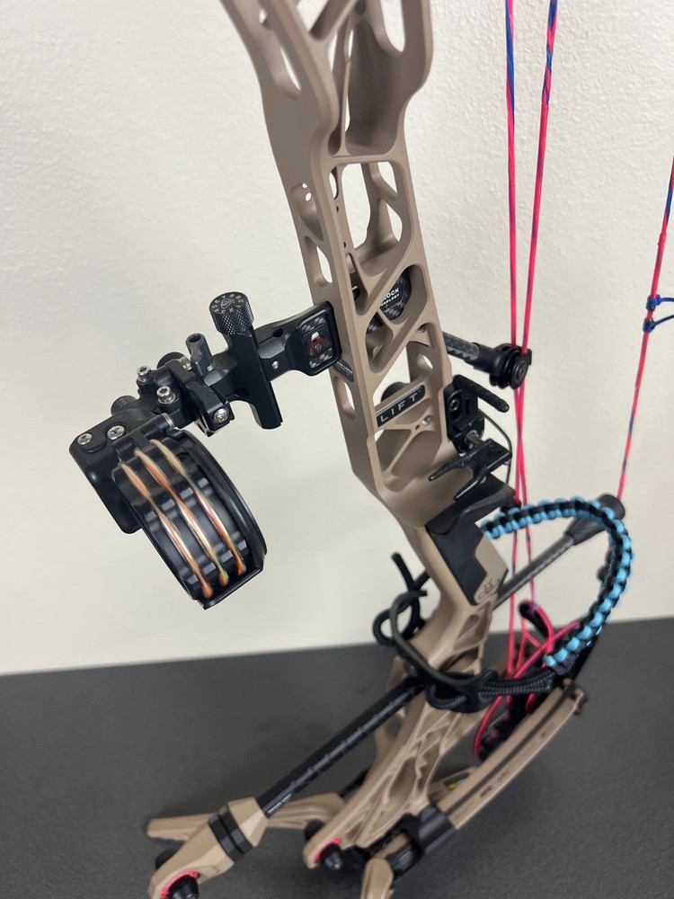 Mathews Lift RS NEW !!! Fully Loaded !!!!