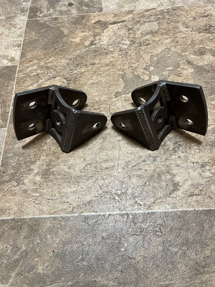 Universal Traction Bar Frame Mounts