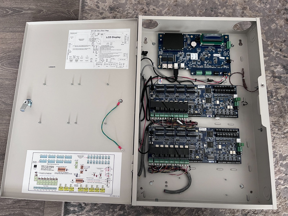 Software House iStar Ultra SE Controller with two ACMs - Tested and Working