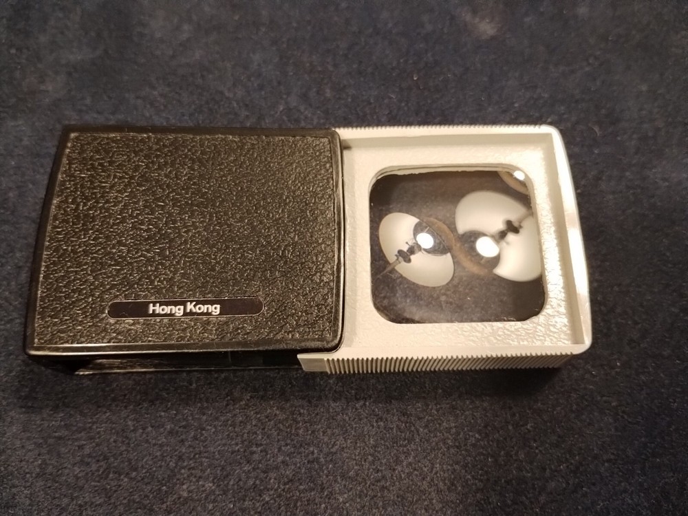 Compact Pocket Magnifier, Pull-type 3x, Seiler Instrument & Mfgt Co., St. Louis,