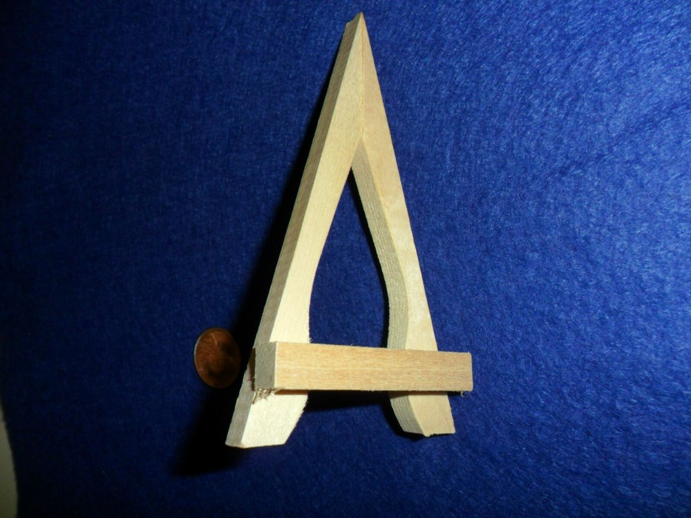 Vintage 4 1/2" tall Wooden Easel