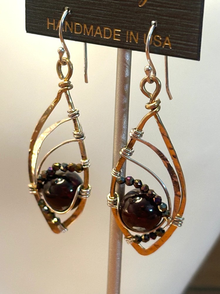 Garnet Royalty Earrings E82612
