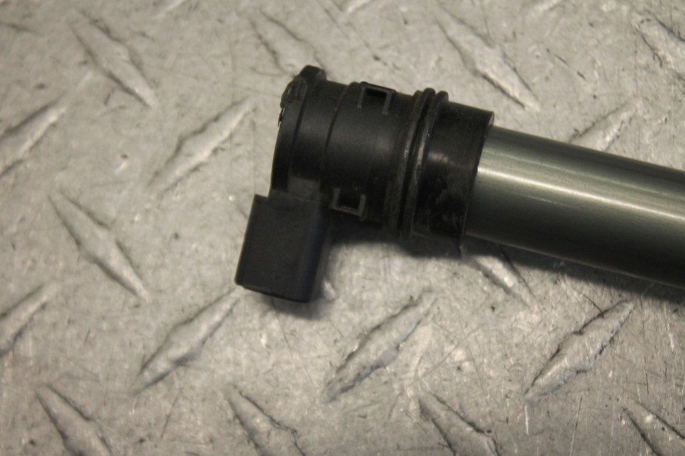 2009 HONDA CBR1000RR IGNITION COIL SPARK PLUG CAP