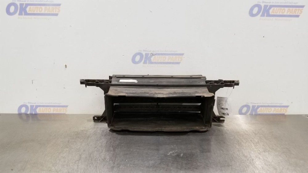 17 FORD F150 LOWER AIR SHUTTER ASSEMBLY