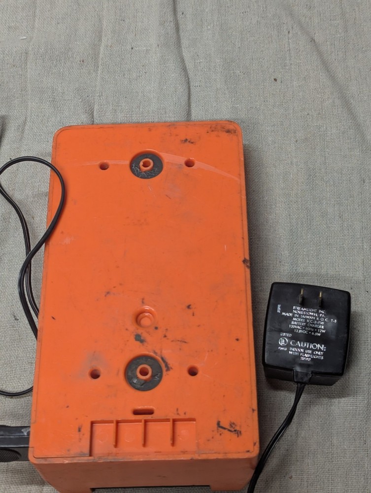 Streamlight LiteBox EMS Firefighter Flashlight With Charger