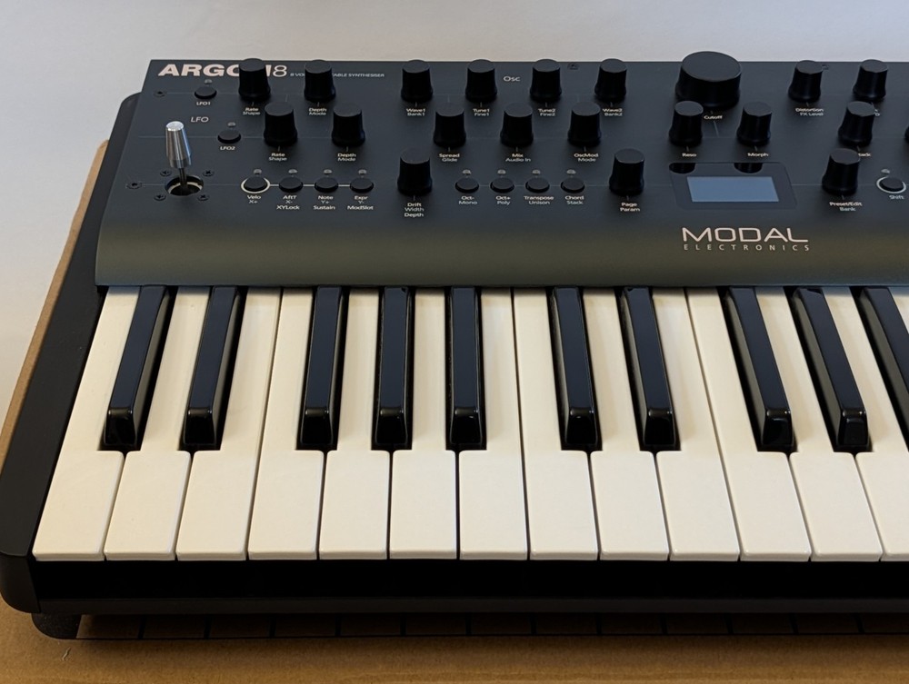 Modal Electronics Argon8 Polyphonic Wavetable Synth - MINT WITH BOX - DECKSAVER!