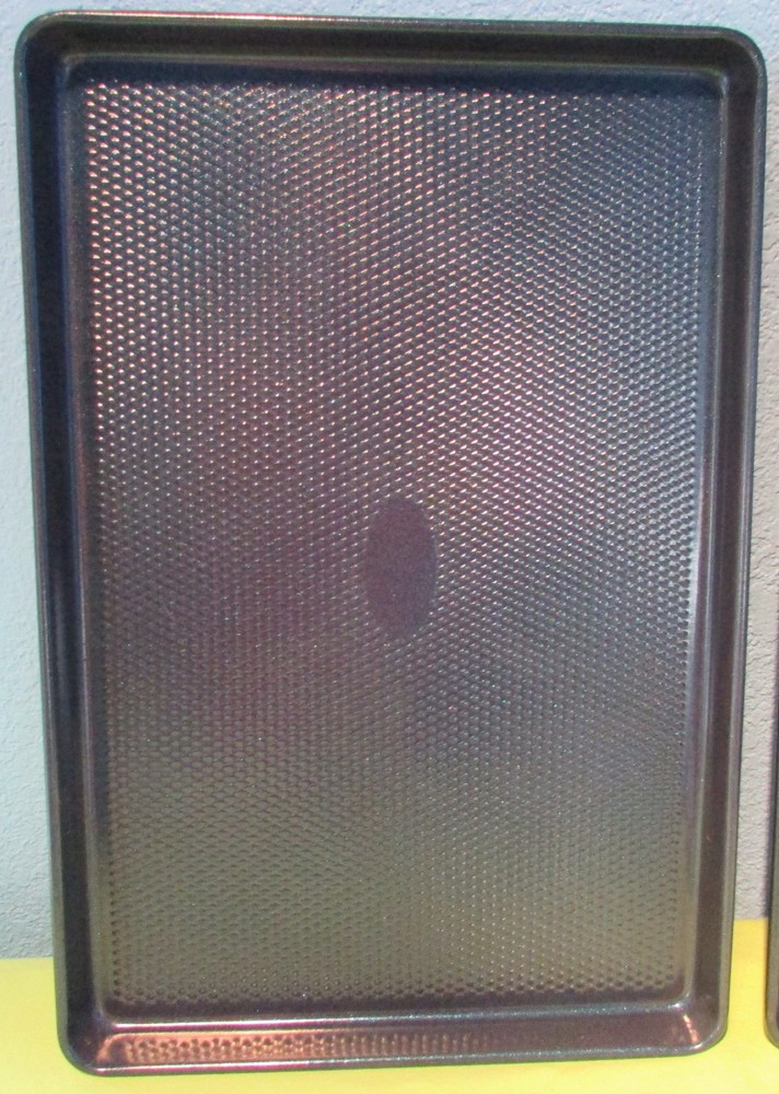 Set of 2 Textured Non-Stick Cookie Sheets Large Rectangular Baking Pans Used