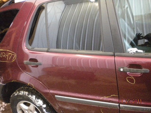 ML320 1999 Rocker Panel Moulding 9862693