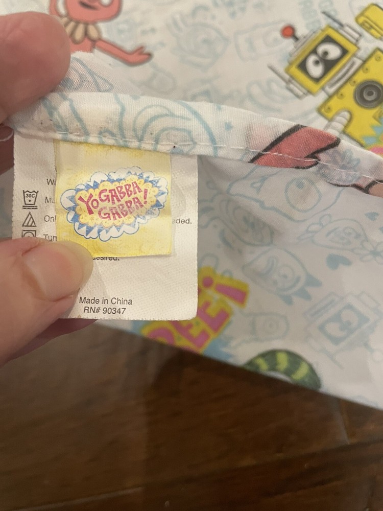 Yo Gabba Gabba flat crib sheet Slightly Faded