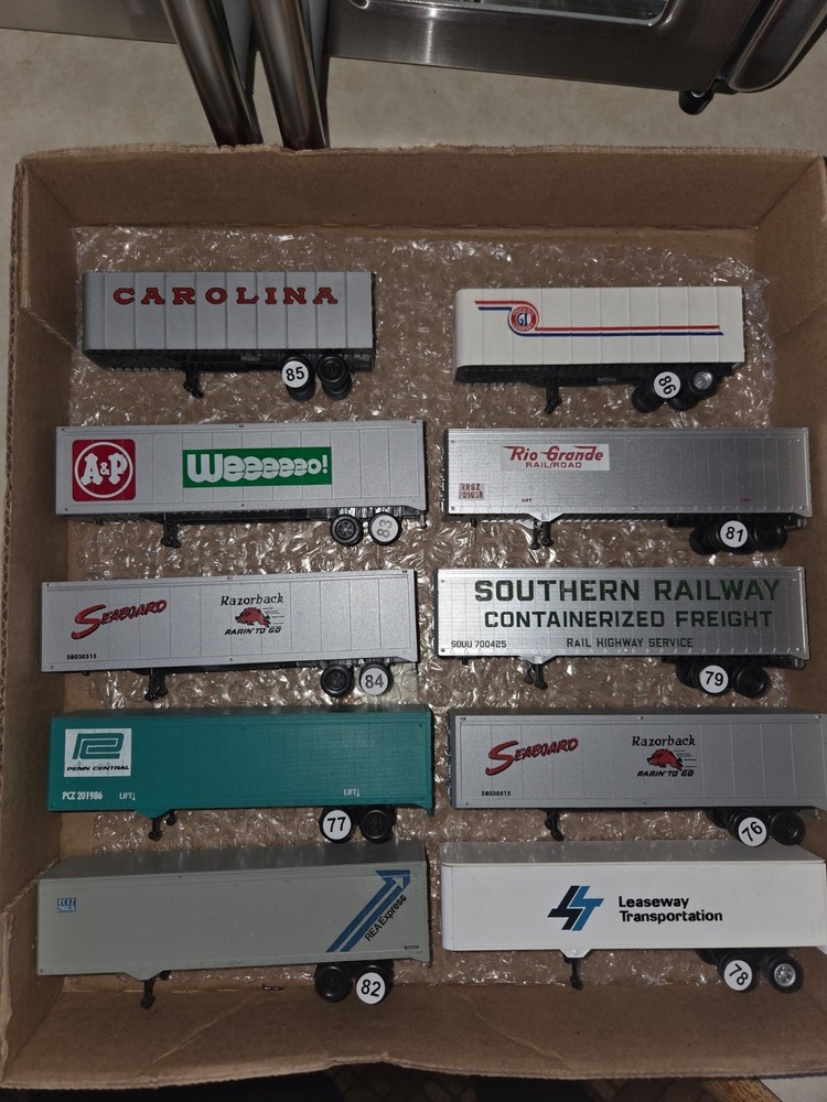 HO Tractor Trailers - Various Names - PICK 1 - READ Notes