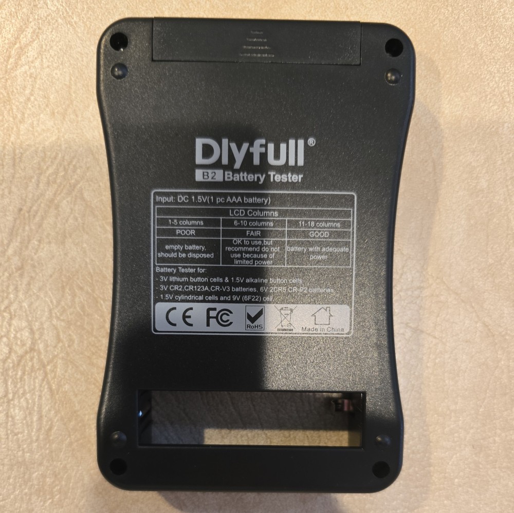 Dlyfull Universal Battery Tester With LCD Display, Multi Purpose Small Checker