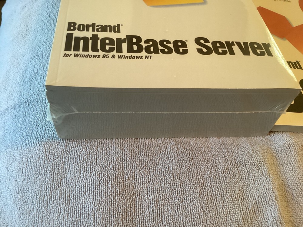 Vintage software developer Borland Delphi version 2 ,manuals etc.