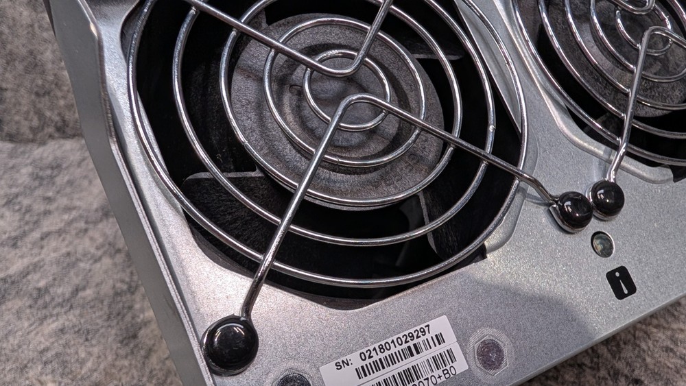 NetApp 111-03070+B0 GFC0848DW DCS Fan Module Untested