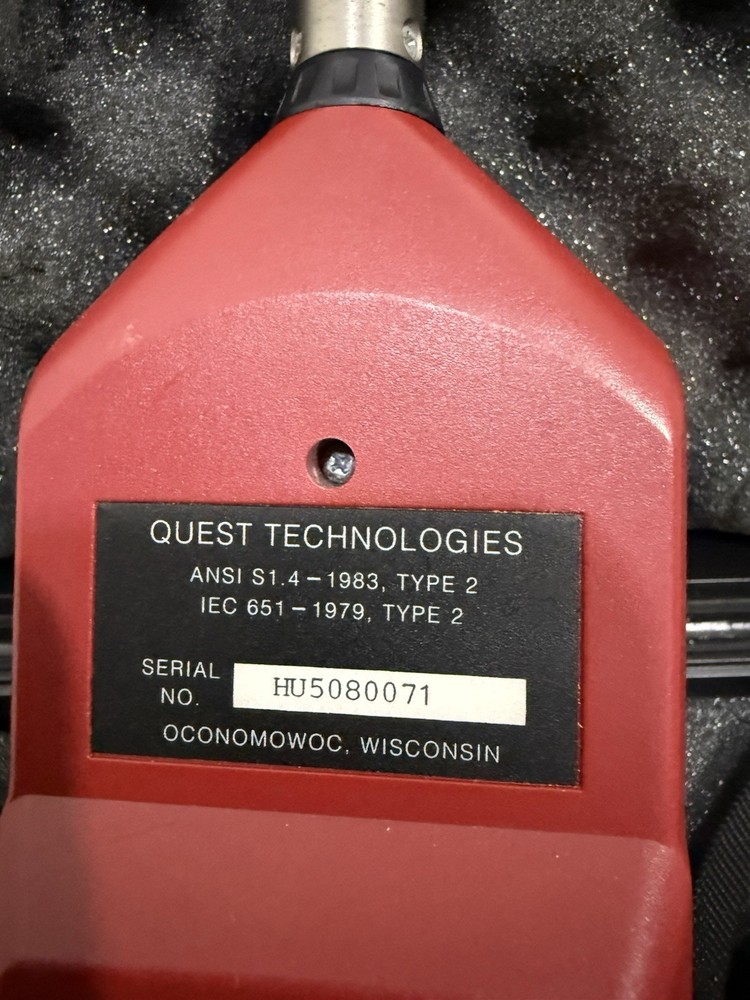 Quest Technologies Model 2700 Impulse Sound Level Meter W/Calibrator CA-12B