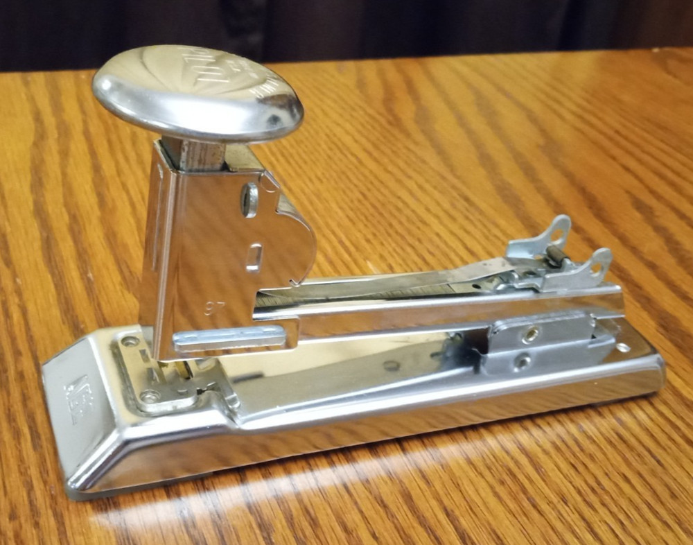 Vintage Ace Pilot Stapler. Model No. 404. Extremely Excellent Condition.