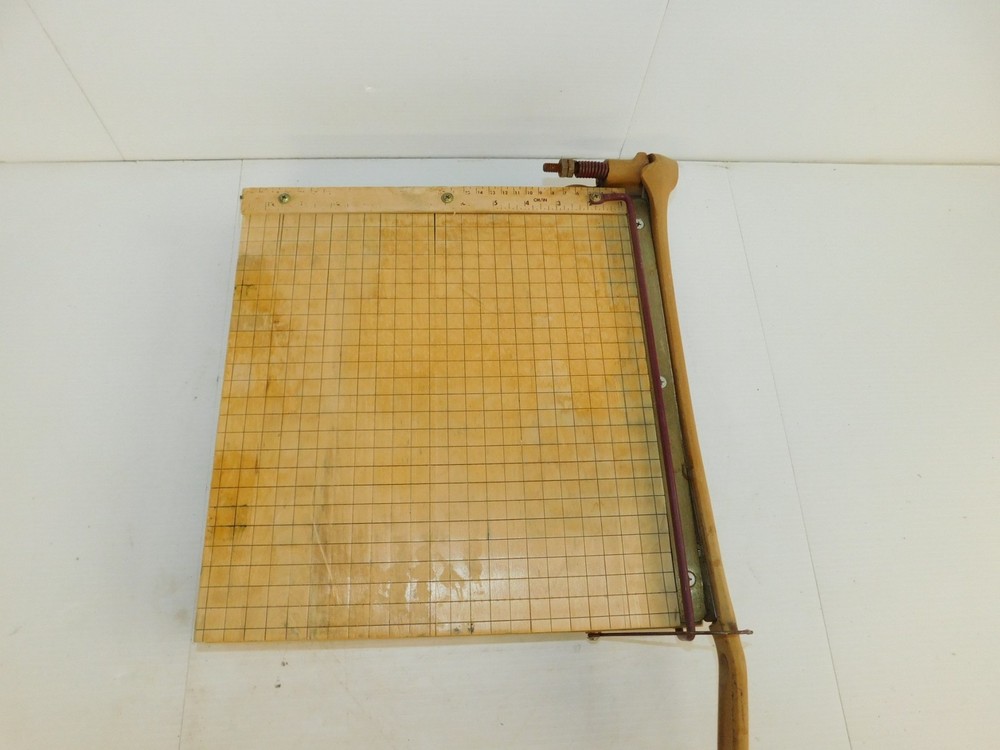 ^^ INGENTO 1132 PAPER CUTTER (PTQ47)